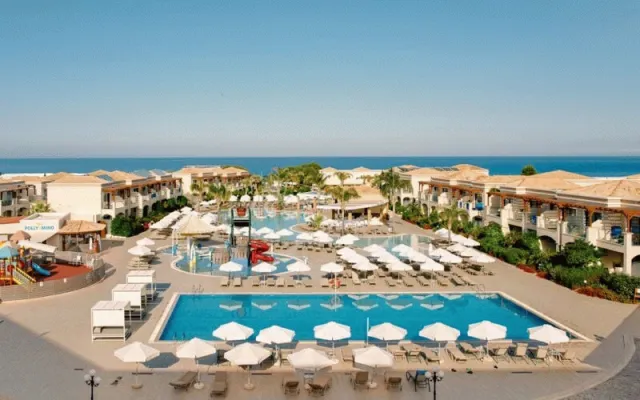 Bilder från hotellet Mythos Beach Resort - nummer 1 av 49