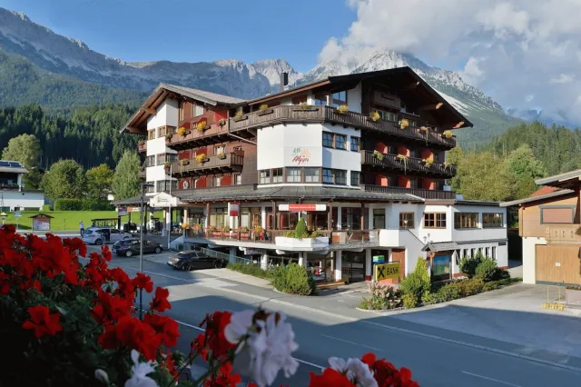 Bilder från hotellet Garni Hotel Alpin Scheffau - nummer 1 av 39