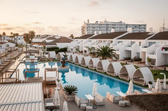 Bilder från hotellet Lago Resort Menorca Suites Del Lago - Adults Only - nummer 1 av 100