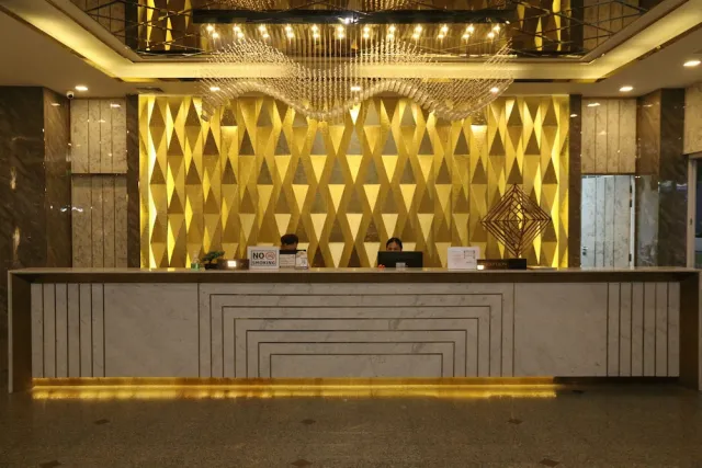 Bilder från hotellet Crystal Palace Luxury Hotel - nummer 1 av 100