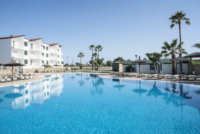 Bilder från hotellet Pierre & Vacances Menorca Cala Blanes - nummer 1 av 10