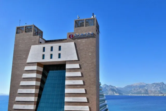 Bilder från hotellet Ramada Plaza by Wyndham Antalya Hotel - nummer 1 av 9