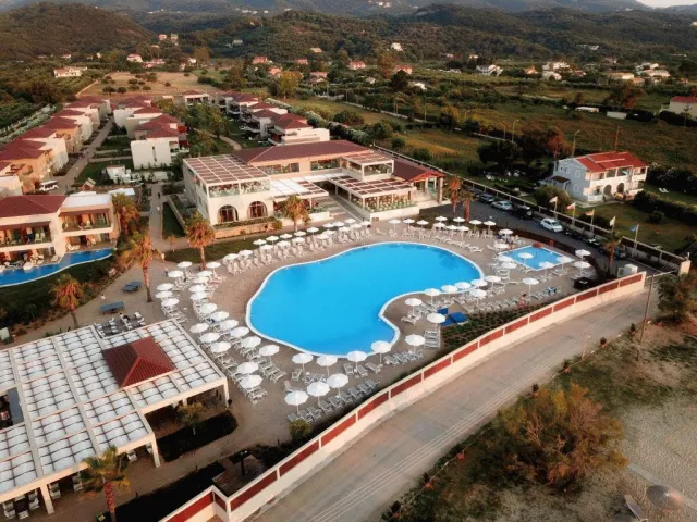 Bilder från hotellet Almyros Beach Resort & Spa - nummer 1 av 12
