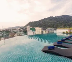 Bilder från hotellet Oakwood Hotel Journeyhub Phuket (ex Journey Hub Hotel Phuket) - nummer 1 av 18