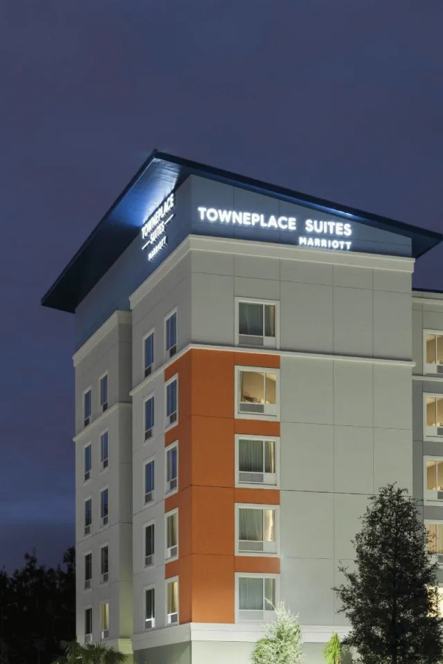Bilder från hotellet TownePlace Suites by Marriott Orlando at SeaWorld - nummer 1 av 30