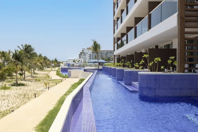 Bilder från hotellet Royalton Splash Riviera Cancun, An Autograph Collection All-Inclusive Resort - nummer 1 av 30