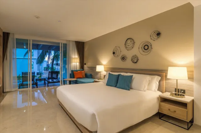 Bilder från hotellet Centara Ao Nang Beach Resort & Spa Krabi - nummer 1 av 14