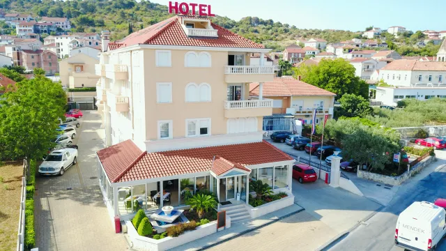 Bilder från hotellet Hotel Trogir Palace - nummer 1 av 10