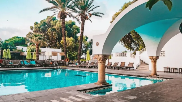 Bilder från hotellet The Orangers Beach Resort and Bungalows - nummer 1 av 16