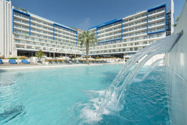 Bilder från hotellet L'Azure Hotel - nummer 1 av 10