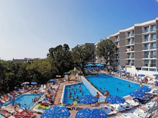 Bilder från hotellet Slavey Hotel - nummer 1 av 6