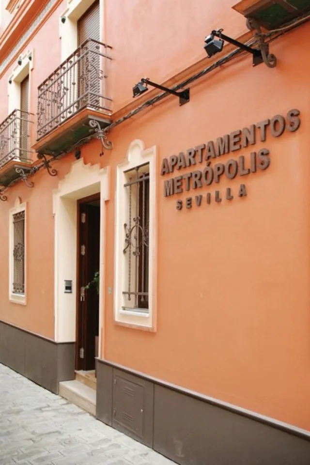 Bilder från hotellet Metropolis Sevilla Apartaments - nummer 1 av 31