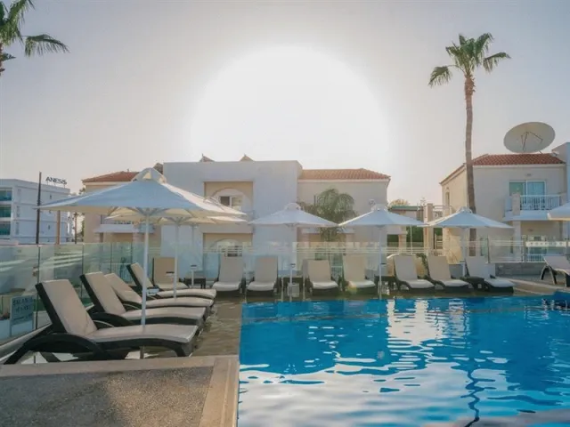 Bilder från hotellet New Famagusta Hotel - nummer 1 av 53