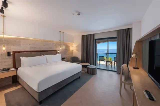 Bilder från hotellet DoubleTree by Hilton Antalya-Kemer All-Inclusive Resort - nummer 1 av 10