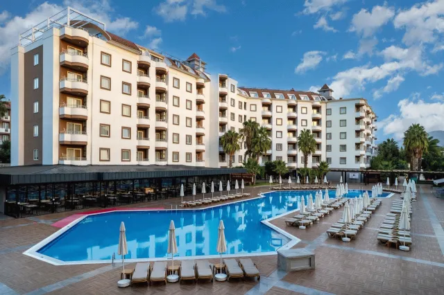 Bilder från hotellet Royal Garden Beach - nummer 1 av 10