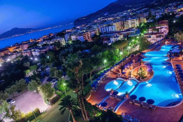 Bilder från hotellet Hilton Sorrento Palace - nummer 1 av 10