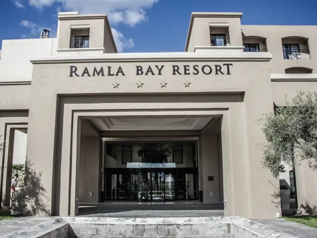 Bilder från hotellet Ramla Bay Resort - nummer 1 av 48