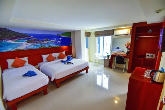 Bilder från hotellet Patong Buri Resort Patong Beach - nummer 1 av 53