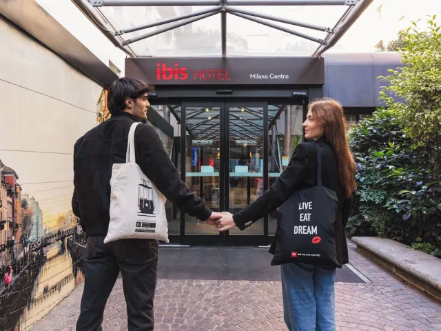 Bilder från hotellet ibis Milano Centro - nummer 1 av 10