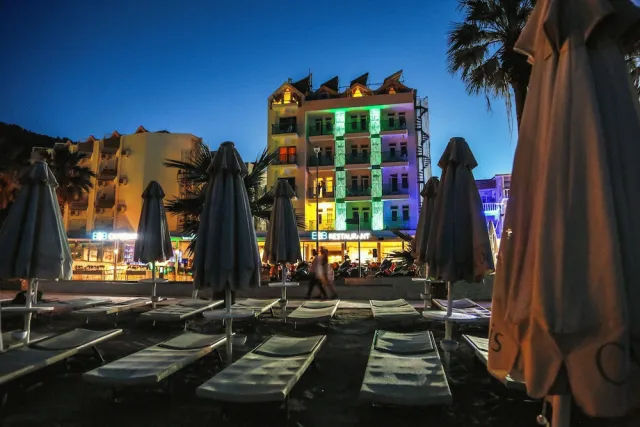 Bilder från hotellet B&B Yüzbaşı Beach Hotel - nummer 1 av 44