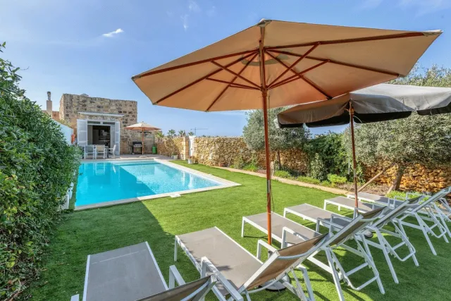 Bilder från hotellet Ta'patee Pool Farmhouse in Gozo - nummer 1 av 37