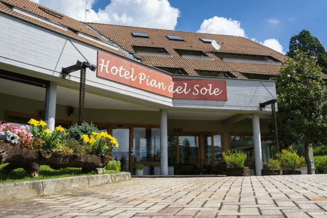 Bilder från hotellet Hotel Pian del Sole - nummer 1 av 24