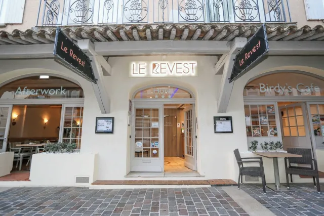 Bilder från hotellet BRIT HOTEL Confort Le Revest Sainte Maxime - nummer 1 av 31