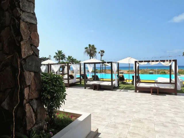 Bilder från hotellet Hotel LIVVO Budha Beach - nummer 1 av 10