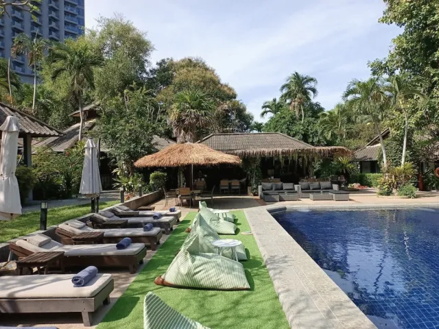 Bilder från hotellet Let's Hyde Pattaya Resort & Villas - nummer 1 av 74