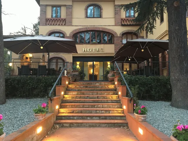 Bilder från hotellet Hotel Villa Ambrosina - nummer 1 av 27