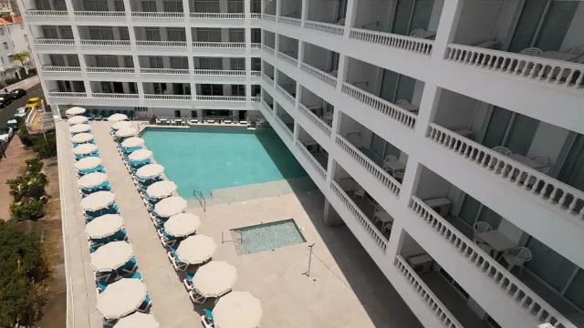 Bilder från hotellet BLUESEA Lagos de Cesar - nummer 1 av 22