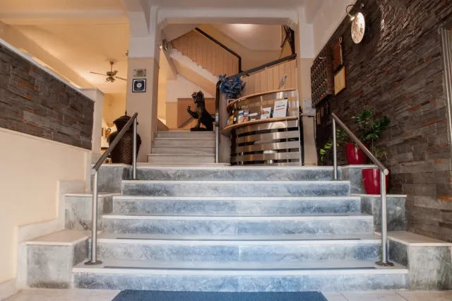Bilder från hotellet Plaza Hotel - nummer 1 av 63