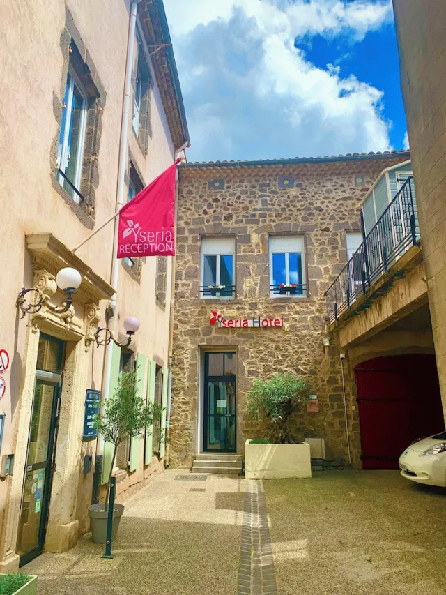 Bilder från hotellet Logis Hotel Yseria - Historical Center - nummer 1 av 10