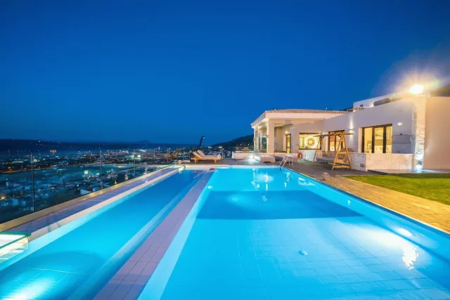 Bilder från hotellet Villa Kedria with a panoramic ocean view - nummer 1 av 38