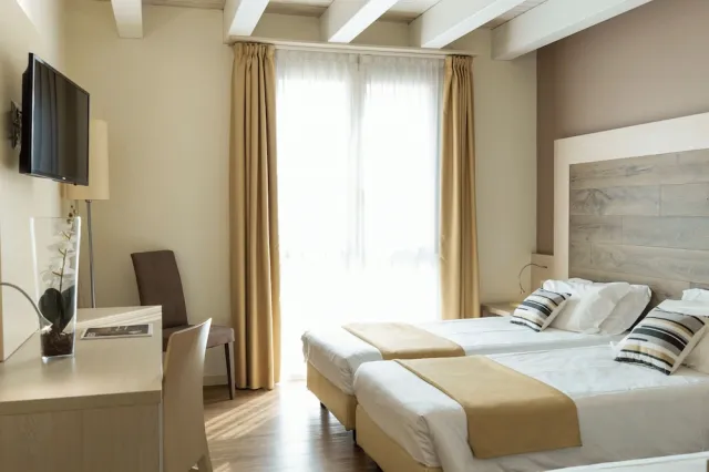 Bilder från hotellet Alexander - nummer 1 av 58