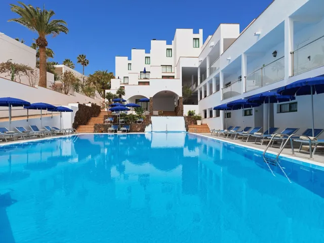 Bilder från hotellet Aparthotel Esquinzo Y Monte Del Mar - nummer 1 av 49