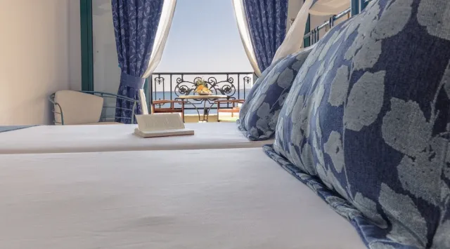Bilder från hotellet Dionysos Hotel - nummer 1 av 57