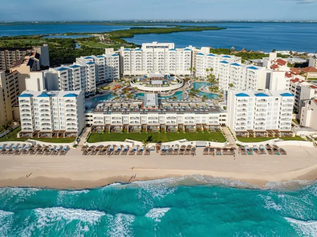 Bilder från hotellet Hilton Cancun Mar Caribe All-Inclusive Resort - nummer 1 av 100