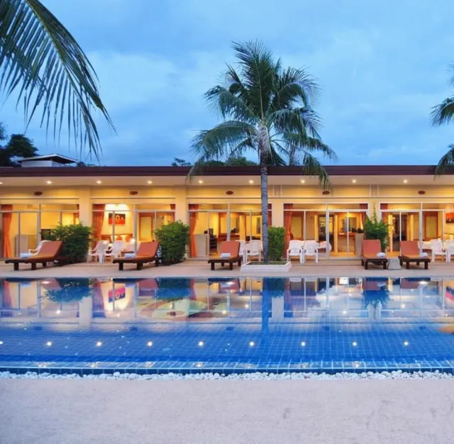 Bilder från hotellet Phuket Sea Resort - nummer 1 av 82