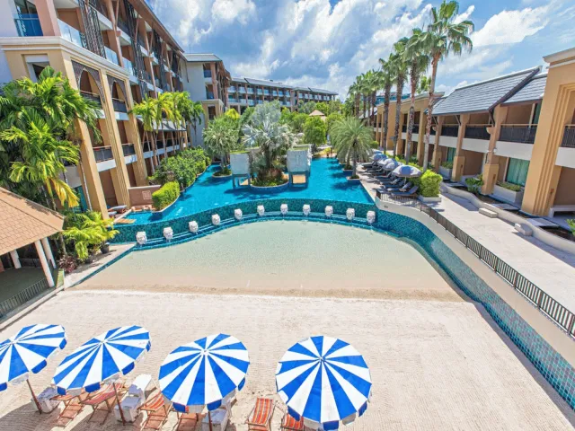 Bilder från hotellet Rawai Palm Beach Resort - nummer 1 av 45