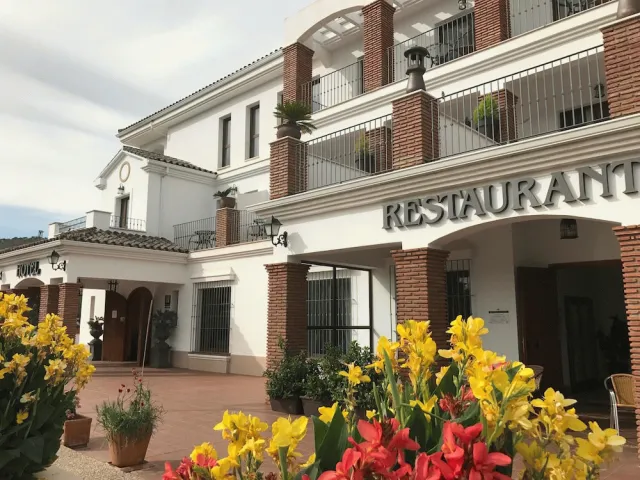 Bilder från hotellet Hotel Los Dólmenes - nummer 1 av 45