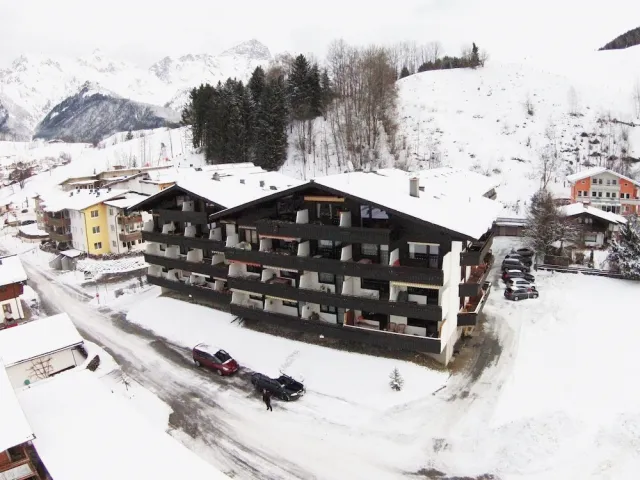 Bilder från hotellet Cozy Apartment near Ski Area in Maria Alm - nummer 1 av 30
