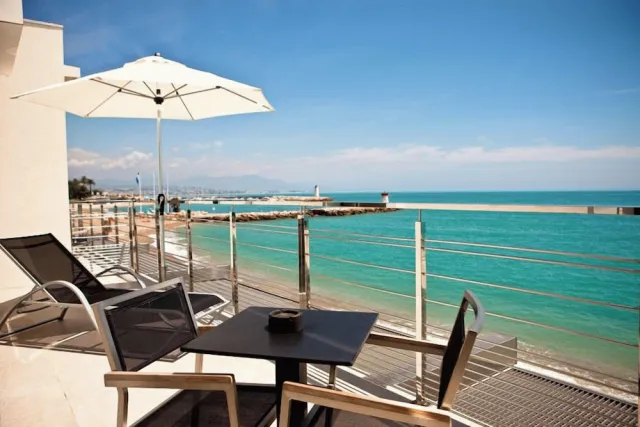 Bilder från hotellet Hotel Villa Azur - nummer 1 av 40