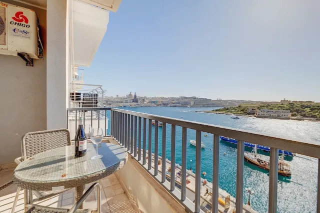 Bilder från hotellet Marvellous Apartment With Valletta and Harbour Views - nummer 1 av 58