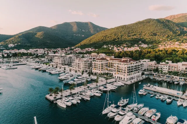 Bilder från hotellet Regent Porto Montenegro - nummer 1 av 100
