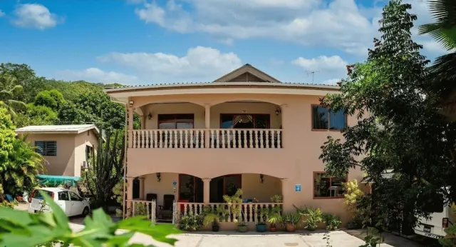 Bilder från hotellet Chez Benoit Self Catering - nummer 1 av 49