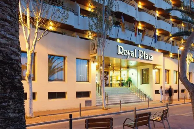 Bilder från hotellet Royal Plaza - nummer 1 av 68