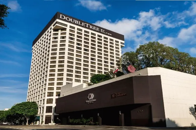 Bilder från hotellet Doubletree by Hilton Los Angeles Downtown - nummer 1 av 175