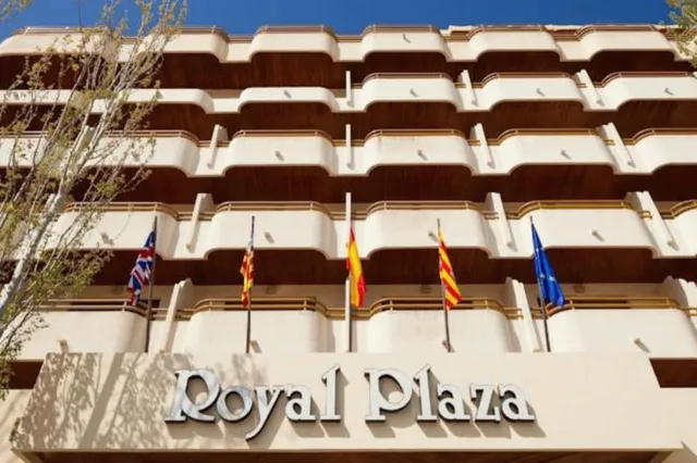Bilder från hotellet Royal Plaza - nummer 1 av 67