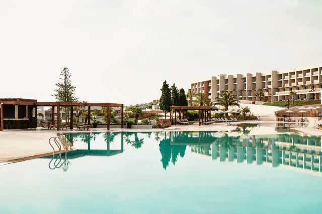 Bilder från hotellet Helea Lifestyle Beach Resort - nummer 1 av 77